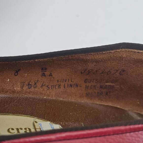 Vintage 1960's Red Brogue Style Wingtip Mary Jane Pump Heels Shoe Women's 8 B AA - Picture 9 of 11